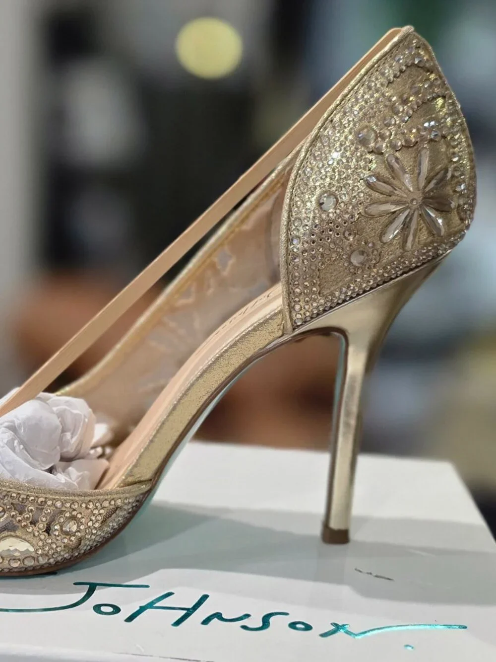Betsey Johnson SB-CHIC Gold Crystal Heels – Size 11 – New in Box - Picture 3 of 6